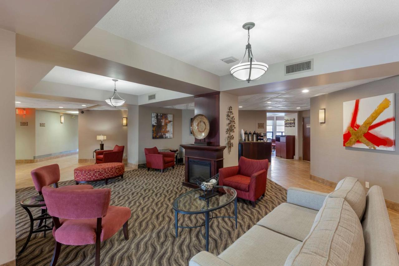 Best Western Plus Rose City Suites Уэлленд Экстерьер фото